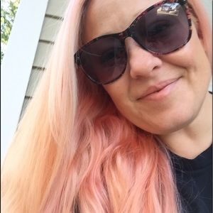 Meet your Posher, Tiffany